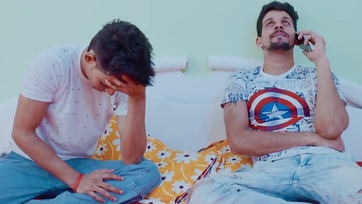 A pasija és annak legjobb cimborája is alaposan megkefélte a szexi indiai csaj punciját