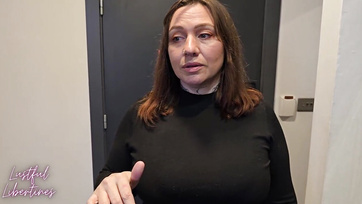 A mostohaanyám megkívánta a faszomat miután meglátta hogy mellette matyizok az ágyban