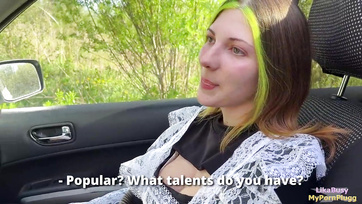 A kocsiban puncin és csöcsön dugtam a hatalmas popsival megáldott iskolás lányt