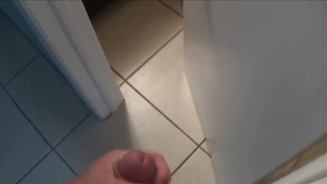 Totál kiakadt a mostohahúgom miután észrevette hogy teleélveztem a pináját