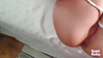 A feleségem könyörgött hogy rakjam be a segglyukába miközben a pináját keféltem