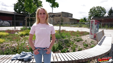 Blonde German Babe Happily Went to Casting with Agent for Some Cash