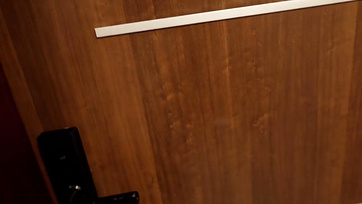 Pont kapóra jött a maszturbáló milf anyucinak a mostohafia legjobb haverja