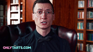 A mostohaapuci is bekapcsolódott a szenvedélyes édeshármasba a csábító szobalánnyal