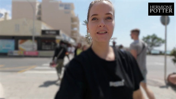 Természetesen a nyaralás alatt is többször megfektettem a nagymellű barátnőmet