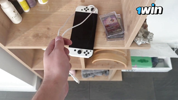 A nagymellű szűz mostohahúgocskám beosont a szobámba hogy meglovagolja a dákómat