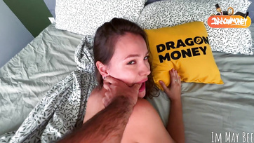 Halloween éjjelén seggdugóval a popsijában akarta a szexi ribancom hogy keményen megdugjam