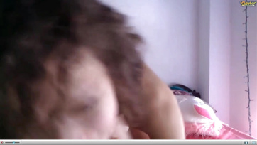Hot 19-Year-Old Central European Babe's Itchy Muff