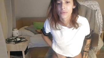 Young Sexy Babe Masturbates for Viewers on Webcam