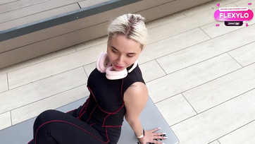 Blonde Sex Addict Takes Me Home from the Gym and Spreads her Legs for a Fuck