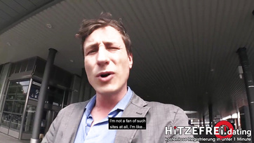 Elvittem egy elhagyott helyre a barnahajú szukás szépséget és rommá kúrtam a punciját