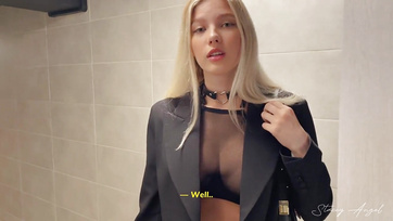 Ha már becsöngetett egy dögös escort lány úgy voltam vele hogy megbaszom a pináját