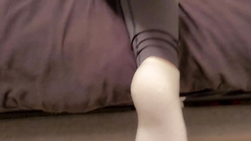 Stepmom with a Huge Oily Ass in Ripped Leggings Turns on Her Stepson
