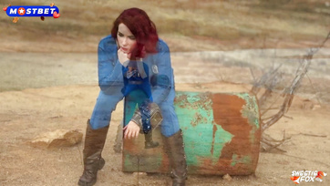 Fallout Cosplay - A 33-as menedék vöröshajú szépsége egy hatalmasat szexel egy vadidegen fickóval