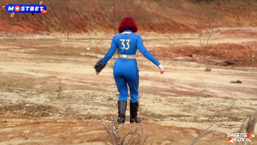 Fallout Cosplay - A 33-as menedék vöröshajú szépsége egy hatalmasat szexel egy vadidegen fickóval