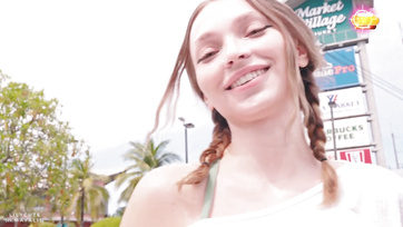 Meglovagoltam és leszoptam az expasim hatalmas farkát miután összefutottunk az utcán