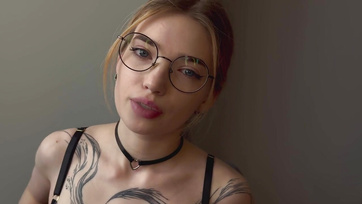 Russian Babe Gets Naughty and Takes It from Behind