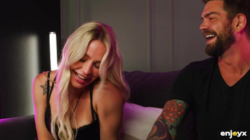 Blonde Babe Begs for Anal During Hot Fucking