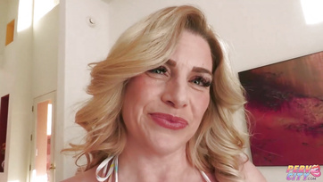 Stepmom Savors Mature Mom's Mouth After Going Balls Deep in Her Ass