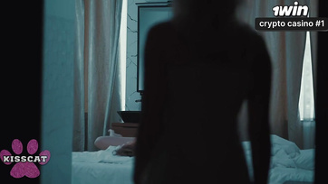 Vajon megdugta éjjel a szundító felesége háta mögött a kurvás mostohalánya feszes lyukát?