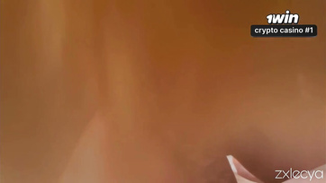 Keményen megdugtam és telespricceltem a mostohahúgocskám punciját mielőtt elindult a konditerembe