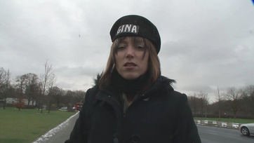 Volt szerencséje a középkorú német házaspárnak egy hivatásos gyönyörűséggel hármasban szeretkezni