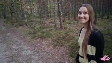 A cuki nimfomániás tinilány az erdőben akarta leszopni a farkamat és lenyelni a gecimet