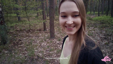 A cuki nimfomániás tinilány az erdőben akarta leszopni a farkamat és lenyelni a gecimet