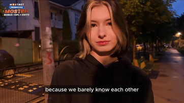 Már az első vacsorás randin megengedte a 18 éves vékony csajszi hogy a gazdag fickó alaposan megkúrja