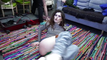 Megmutatták, mi zajlik valójában egy pornóforgatáson: szexparti és humor a kulisszák mögött