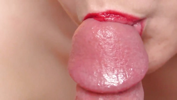 Cute Girlfriend's Sensual Flute Play with Close-Up Facial Cumshot at the End