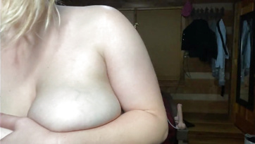 Curvy Cutie Gets Naughty with Big Tits