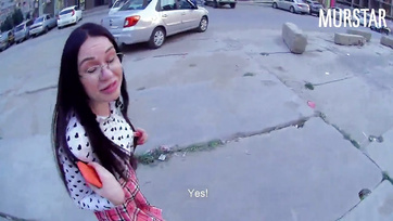 Sexy Schoolgirl Posing Turns into Outdoor Fuck