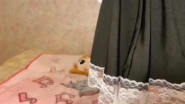 Sexy Young Amateur Babe Takes a Big Cock in Her Ass