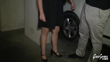 Satisfied the chubby girl with a cock shortage then blew her face off
