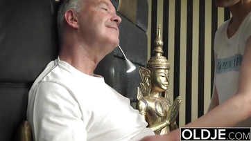 Desperate Teen Begs Stepdad to Pound Her