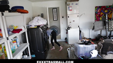 Stepdad Drills His Massive Cock Deep into His Daughter's Muff