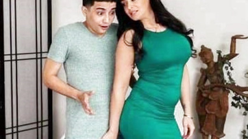 18-Year-Old Boy Hooks Up with Stepmom on Her Birthday