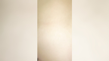 Barely Legal Teen Shows Off Sexy Body on Webcam